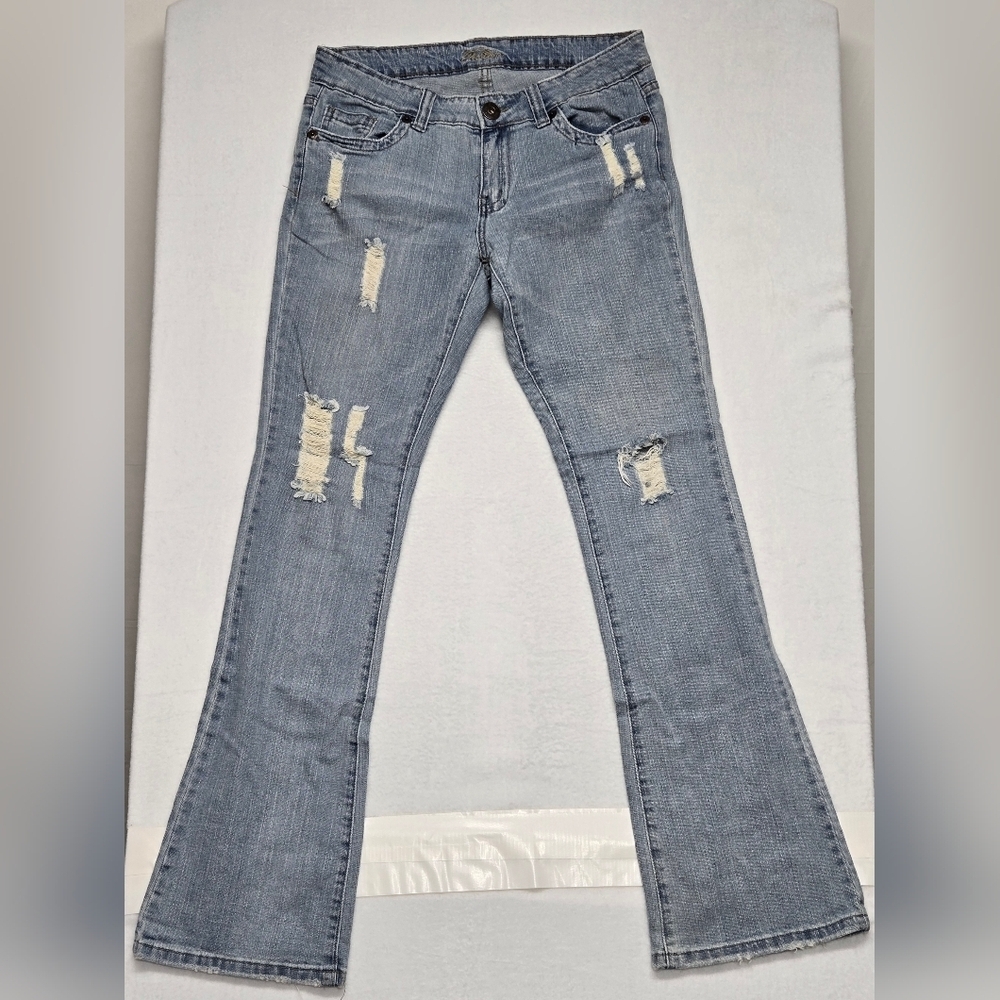 Fusion 13 Distressed Jeans Bootcut Stretch Distressed Rips Holes Mid Rise Long